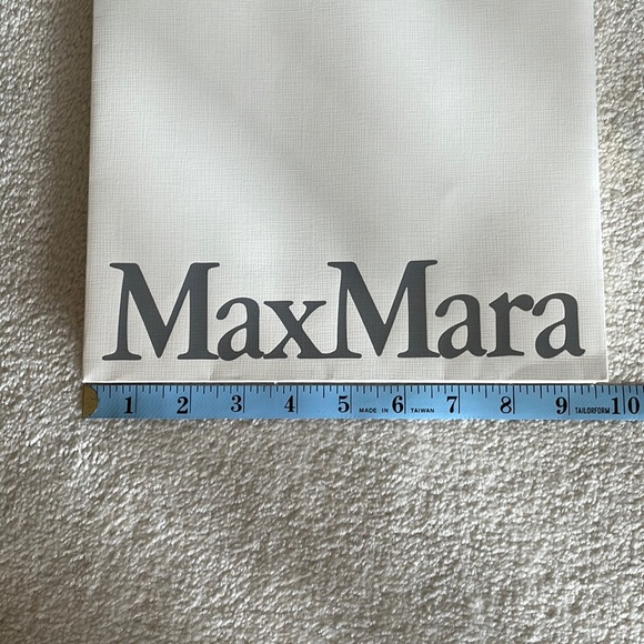 Max Mara Cream Shopper - Picture 2 of 12